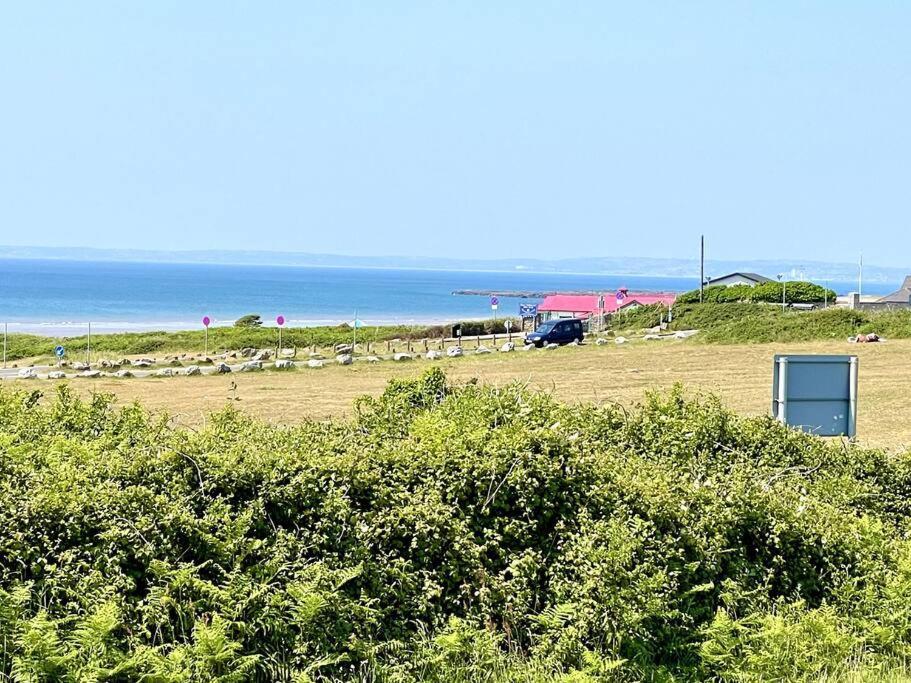 Luxury Porthcawl Large Spacious 2 Bedroom Apt, Garden, Prime Location Exterior foto